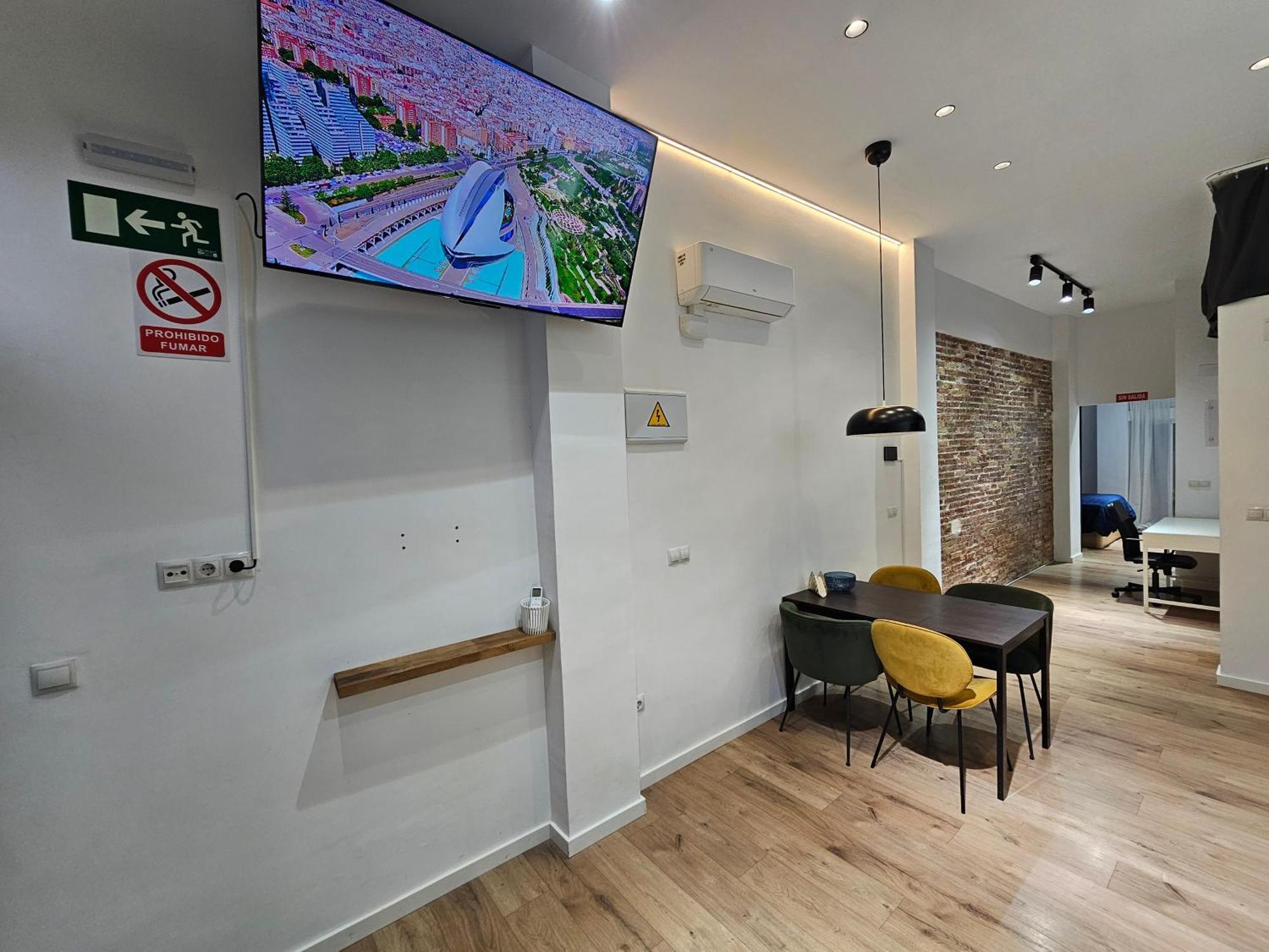 Bear Homes - Olimpia Suite Valensiya Oda fotoğraf